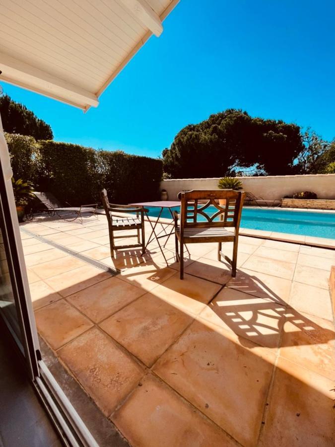 Annexe Des Pins - Studio Gite Avec Piscine & Climatisation Villeneuve-lès-Béziers Exterior foto